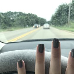 Illinois Nails - God awful!!