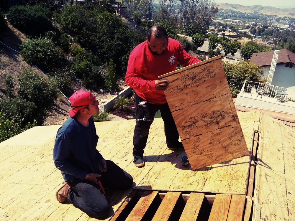 Slide of Raneri & Long Roofing and Solar