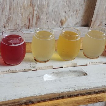Apiary - Worth tastings and so colorful! - Breweries Near Me - Carpinteria, California