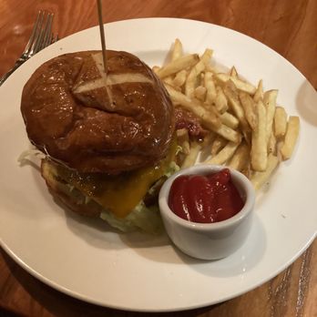 CityGate Grille - American Near Me - Naperville, Illinois
