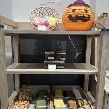 Cafe Monet - Bakeries Near Me - Vancouver, British Columbia