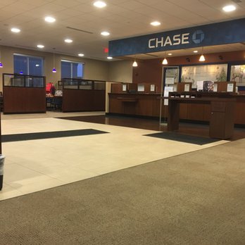 Chase Bank - The front area of this Chase branch. - Banks & Credit Unions Near Me - Antioch, Illinois Chase Bank - The front area of this Chase branch. - Banks & Credit Unions Near Me - Antioch, Illinois