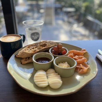 Horizon Shine - Breakfast Plate with toast & salmon -- gingerbread latte - Coffee & Tea Near Me - Henderson, Nevada