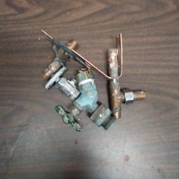These are all parts needed to be replaced in order to replace the peace of damaged cupper pipe.