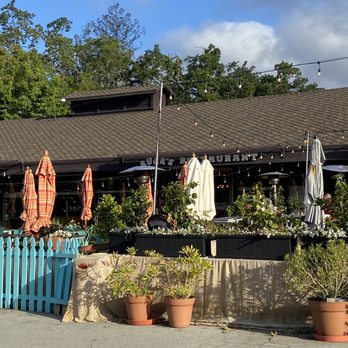 Buck's - Checked In for Mothers Day! - American Near Me - Woodside, California