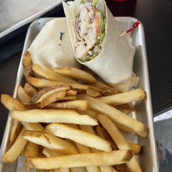 Parish Grill - GRILLED CHICKEN WRAP - Pizza Near Me - Metairie, Louisiana Parish Grill - GRILLED CHICKEN WRAP - Pizza Near Me - Metairie, Louisiana