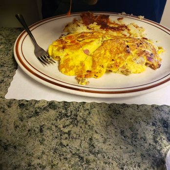 Dolphin Restaurant - 4 egg omelet - American Near Me - Bedford, Ohio Dolphin Restaurant - 4 egg omelet - American Near Me - Bedford, Ohio