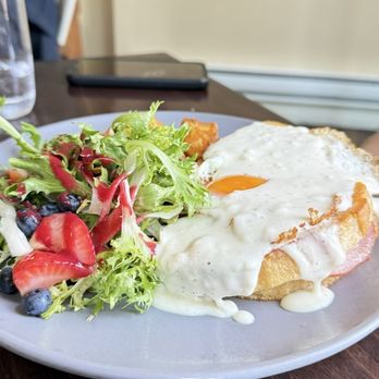 P2b Bistro & Bar - Canadian (New) Near Me - Vancouver, British Columbia P2b Bistro & Bar - Canadian (New) Near Me - Vancouver, British Columbia