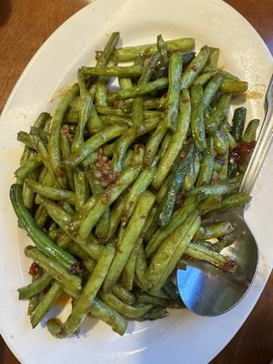 Fung's Kitchen by null