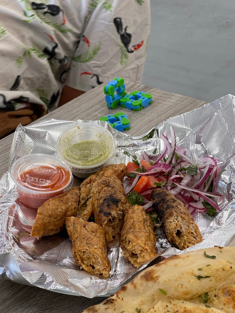 Sam's Halal Market & Restaurant