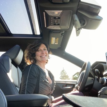 Lithia Toyota of Springfield - Auto Repair Near Me - Springfield, Oregon