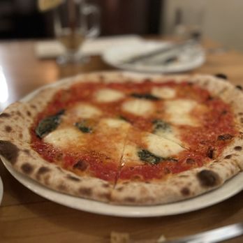 Lucca - Margarita pizza was properly appointed - Italian Near Me - Portland, Oregon Lucca - Margarita pizza was properly appointed - Italian Near Me - Portland, Oregon
