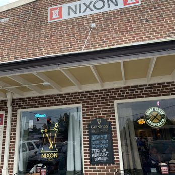 Nixons - Signage - Bars Near Me - Mobile, Alabama