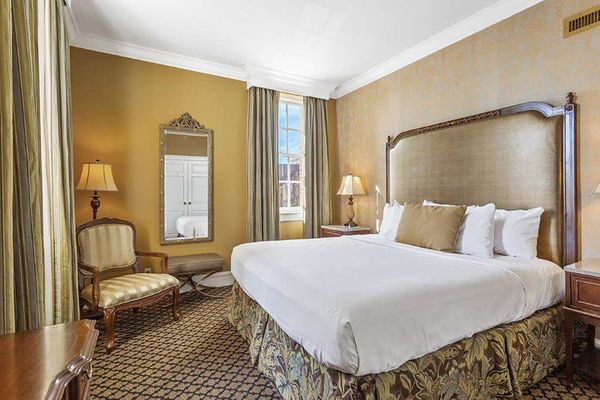 The Lafayette New Orleans by Kasa by null