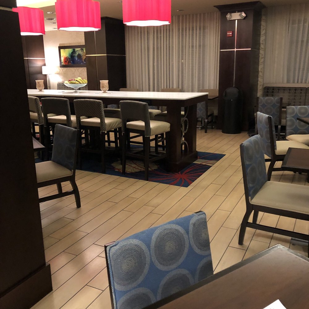 Hampton Inn Corning/Painted Post - Breakfast area - Hotels Near Me - Painted Post, New York Hampton Inn Corning/Painted Post - Breakfast area - Hotels Near Me - Painted Post, New York