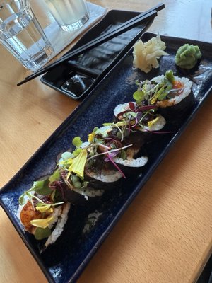 Mikasa Sushi & Ramen by null