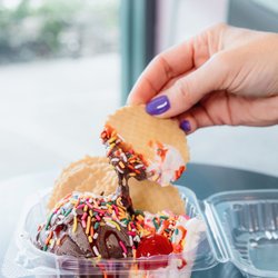 Viola's Ice Cream Social