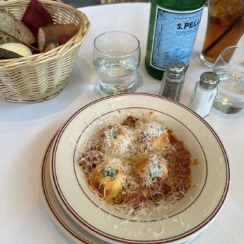 Le Diplomate - Brasseries Near Me - Washington, DC, District of Columbia
