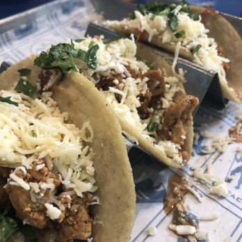 Coyo Taco - Chicken 2 Pollo al Carbon Tacos - Mexican Near Me - Miami, Florida Coyo Taco - Chicken 2 Pollo al Carbon Tacos - Mexican Near Me - Miami, Florida