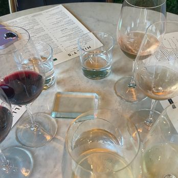 Milly's Wine Bar & Bistro - Wine flights - Wine Bars Near Me - Minneapolis, Minnesota