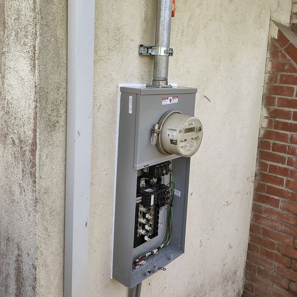 Slide of Fuse Service HVAC & Electrical