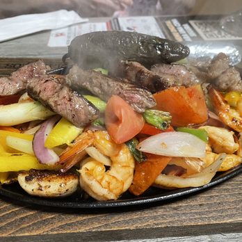 Mariscos Choix - chicken, steak and shrimp fajitas. - Seafood Near Me - Pico Rivera, California Mariscos Choix - chicken, steak and shrimp fajitas. - Seafood Near Me - Pico Rivera, California