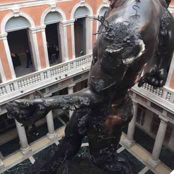Punta della Dogana - Museums Near Me - Venezia, VE