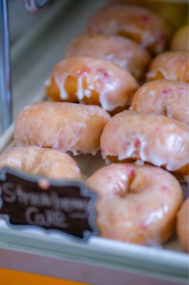 Ray's Donuts #4 by null