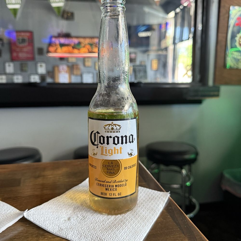 Mel's Place - Corona Light with lime - Dive Bars Near Me - Virginia Beach, Virginia Mel's Place - Corona Light with lime - Dive Bars Near Me - Virginia Beach, Virginia