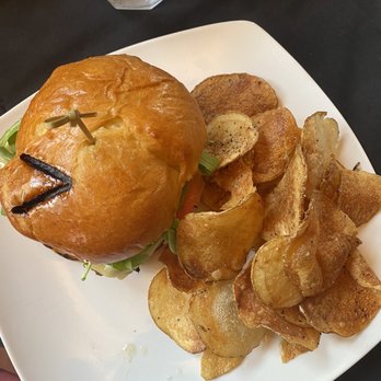 Vampire Cafe - Vampire hamburger with homemade chips - Cafes Near Me - New Orleans, Louisiana Vampire Cafe - Vampire hamburger with homemade chips - Cafes Near Me - New Orleans, Louisiana