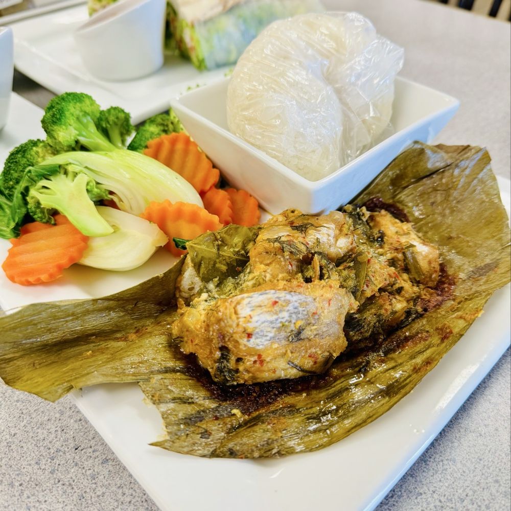 Pho Lonny - Mok Pah (Fish) - Vietnamese Near Me - Temecula, California Pho Lonny - Mok Pah (Fish) - Vietnamese Near Me - Temecula, California