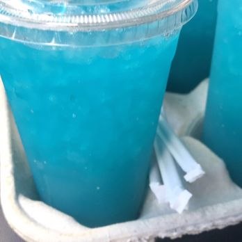 Sundays Eatery - Blue drink - Soul Food Near Me - Miami Gardens, Florida