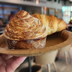 Today Cafe - Kruffin and Croissant