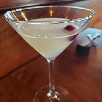 Darby Road Pub - Winter White Cranberry Cosmo - Irish Near Me - Scotch Plains, New Jersey