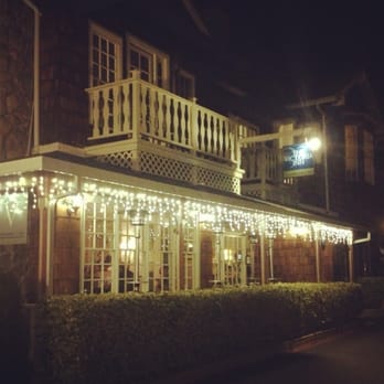 Victoria Inn - The Victoria Inn by night. - Hotels Near Me - Murphys, California