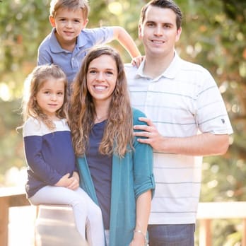 Nikki Lallatin Photography - Family portrait - Photographers Near Me Nikki Lallatin Photography - Family portrait - Photographers Near Me