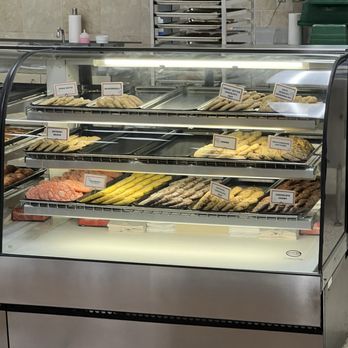 Prasek's Hillje Smokehouse - Bakery - Smokehouse Near Me - Sealy, Texas