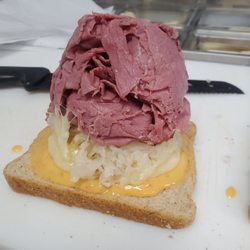 Unbeatable Eatables Munster - Now that's a Reuben