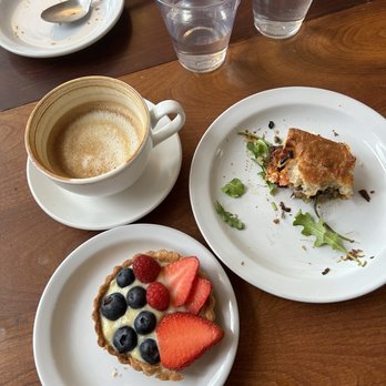 Pluto Organic Cafe - Fruit tart - Breakfast & Brunch Near Me - Seattle, Washington Pluto Organic Cafe - Fruit tart - Breakfast & Brunch Near Me - Seattle, Washington
