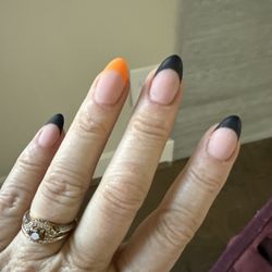 Nail Center spa - Halloween nails :)