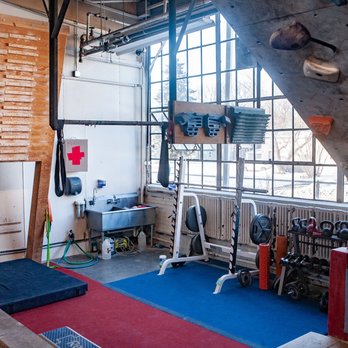Minnesota Climbing Cooperative - Co-op view of training space. - Climbing Near Me - Minneapolis, Minnesota Minnesota Climbing Cooperative - Co-op view of training space. - Climbing Near Me - Minneapolis, Minnesota