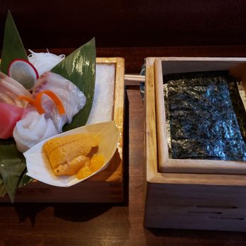 Yopparai - Take assortment served with seaweed for uni - Izakaya Near Me - New York, New York Yopparai - Take assortment served with seaweed for uni - Izakaya Near Me - New York, New York