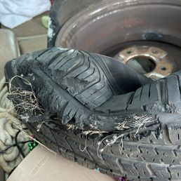 This is the masa tire they sold me. Complete garbage products are sold here. This is the masa tire they sold me. Complete garbage products are sold here.