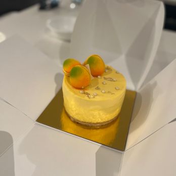 Daan Go Cake Lab - Patisserie/Cake Shop Near Me - Mississauga, Ontario