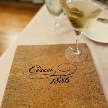 Circa 1886 Restaurant - New American Near Me - Charleston, South Carolina Circa 1886 Restaurant - New American Near Me - Charleston, South Carolina