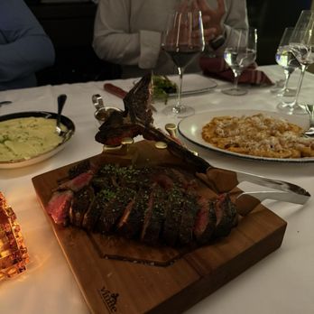 Vinile Chophouse - Italian Near Me - New York, New York Vinile Chophouse - Italian Near Me - New York, New York