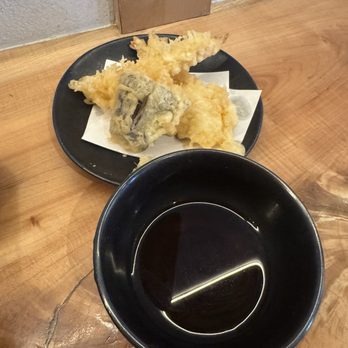 Raku - Tempura shrimp - Japanese Near Me - Toronto, Ontario Raku - Tempura shrimp - Japanese Near Me - Toronto, Ontario