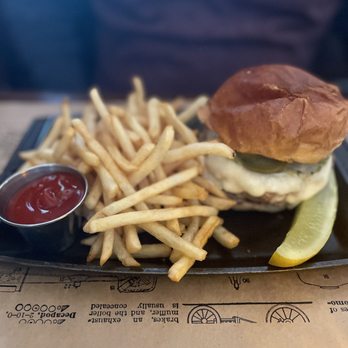 Old Fields - The Old Fields Burger - Steakhouses Near Me - Greenlawn, New York