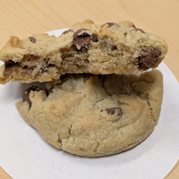 Milk Chocolate Chip Cookie