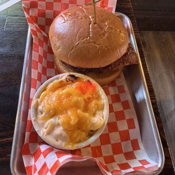 The Cadillac Cowboy - Ring of Fire Chicken Sandwich - Barbeque Near Me - Lake Arrowhead, California